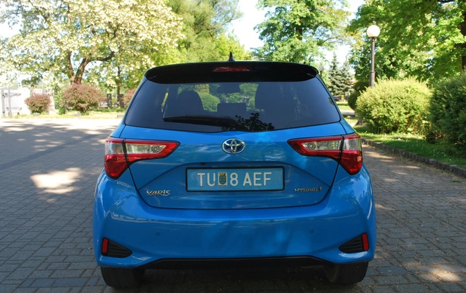 Toyota Yaris cena 64900 przebieg: 77000, rok produkcji 2018 z Działoszyn małe 596
